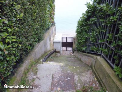 STUDIO COMMERCIALE QUECCHIA, Vendita de Appartamento en    Manerba Del Garda Foto2 