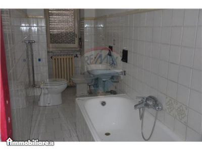 REMAX Abitat, Vendita de Appartamento en    Trino Foto8 