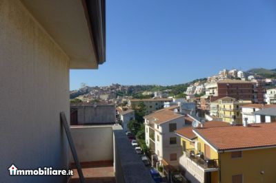 Venta - Appartamento 3 locali - Falconara Albanese 