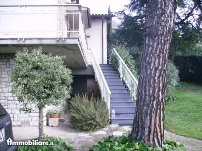 Venta - Appartamento 5 locali o piu - Calenzano 