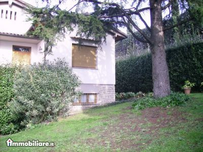 Venta - Appartamento 5 locali o piu - Calenzano 