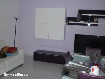 Castronuovo Luigi Intermediazione Immobiliare, Affitto de Appartamento en    Valenzano Foto4 