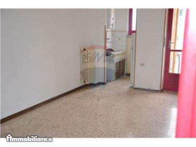 REMAX Abitat, Vendita de Appartamento en    Trino Foto7 