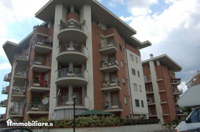 Propiedad in Trino