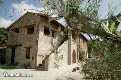 Studio Pirozzi Immobiliare, Affitto de Appartamento en    Giugliano In Campania Foto21