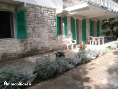 Venta - Casa 5 locali o piu - Montone 