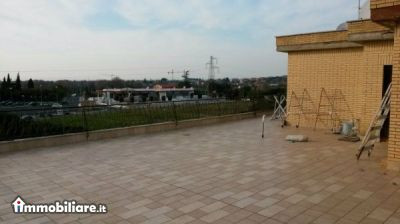 ROMA NORD IMMOBILIARE, Vendita de Casa en    Roma Foto3 