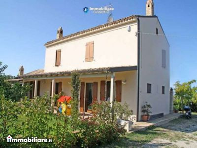 Propiedad in Padenghe Sul Garda