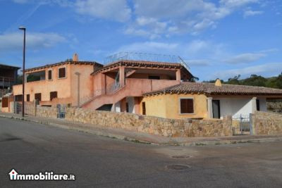 Venta - Appartamento 5 locali o piu - Arzachena 