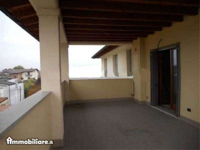 Venta - Appartamento 5 locali o piu - Broccostella 