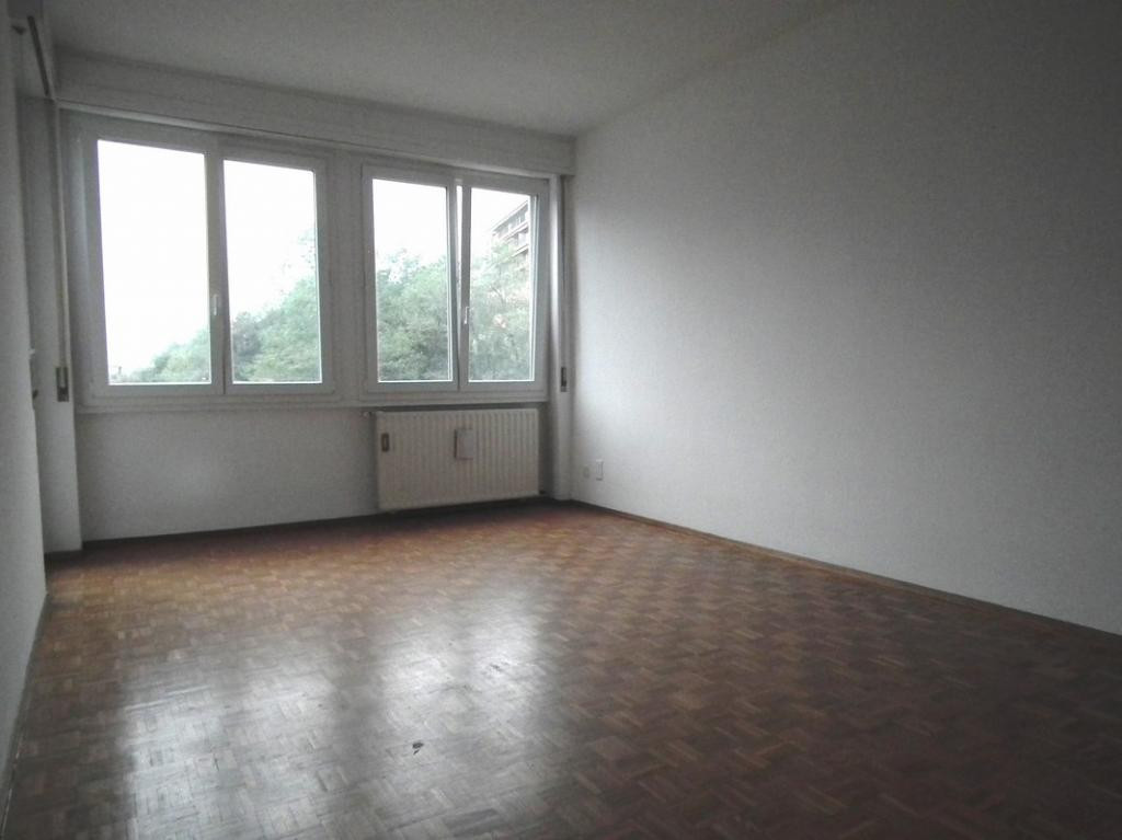 Propiedad in Porlezza