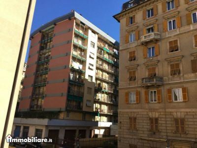 Venta - Appartamento 4 locali - Genova 
