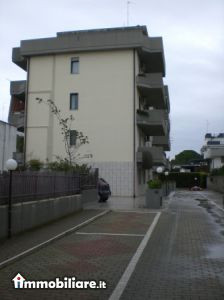 Castronuovo Luigi Intermediazione Immobiliare, Vendita de Appartamento en    Bari Foto2 