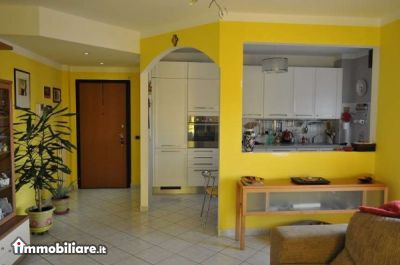 Venta - Appartamento 5 locali o piu - Siziano 