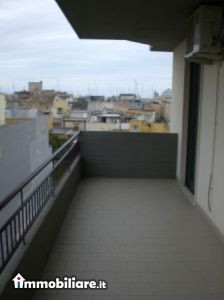 Castronuovo Luigi Intermediazione Immobiliare, Vendita de Appartamento en    Bari Foto5 