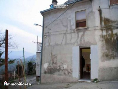 Propiedad in Marchirolo