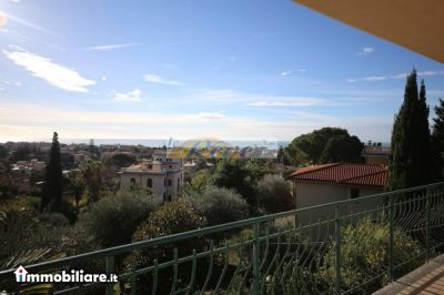 Venta - Appartamento 4 locali - Bordighera 