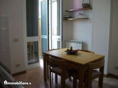 Venta - Appartamento 5 locali o piu - Lastra A Signa 